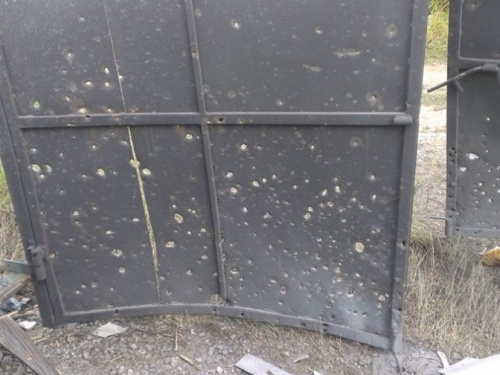 Под Мариуполем обстрелу подверглись дома в Гнутово