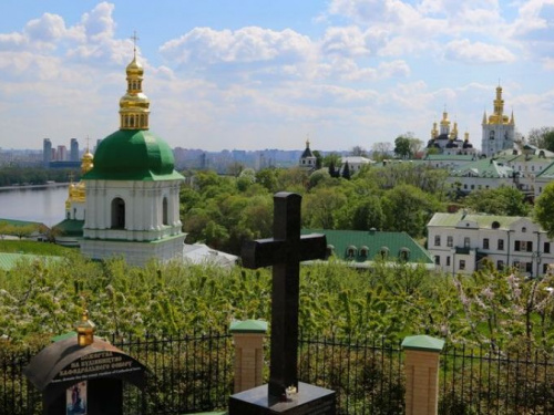 МВД: вспышка COVID-19 будет, если в храмы на Пасху придет десятая часть верующих