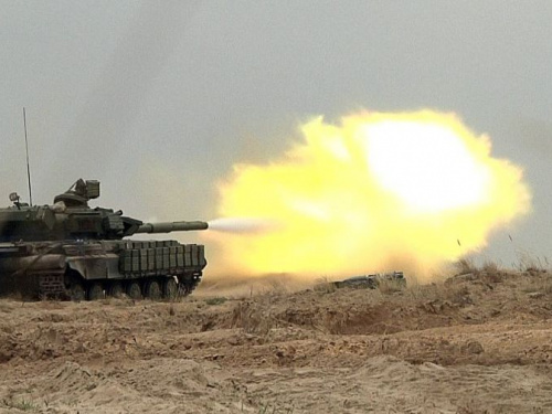  У Мариуполя появились танки «ДНР». В ООС погиб украинский военнослужащий