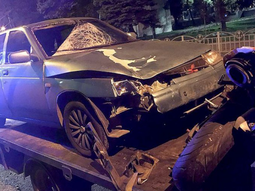 В Мариуполе две ночные аварии, одна из них смертельная (ФОТО)