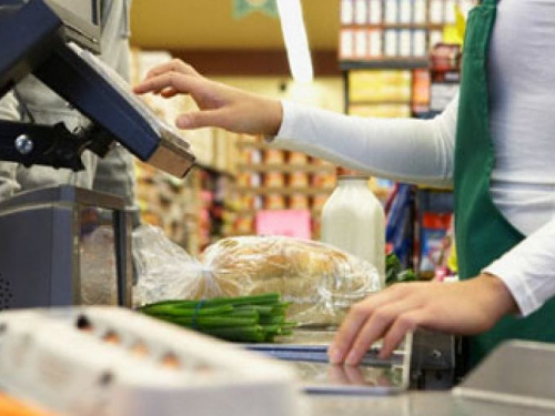 Кашляла на продукты и в лицо покупателю: на мариупольчанку напала продавец  (ФОТО+ВИДЕО+ДОПОЛНЕНО)