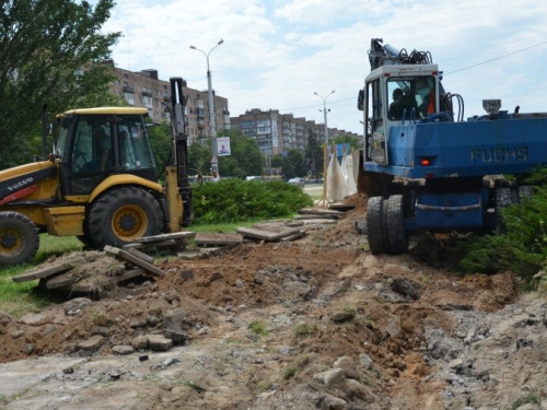 Мариуполь с помощью уникального прибора до конца года заменит 50 км водовода (ФОТО)