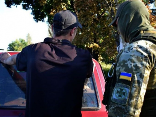 На Донетчине ликвидировали нарколабораторию. Сотрудник ГСЧС распространял психотропный препарат (ФОТО)