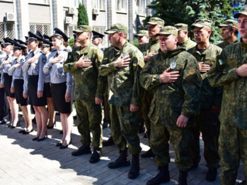 Мариупольская полиция в День Конституции будет нести службу в усиленном режиме
