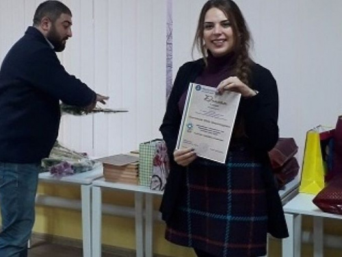 В Мариуполе выбрали лучших учителей года (ФОТО)