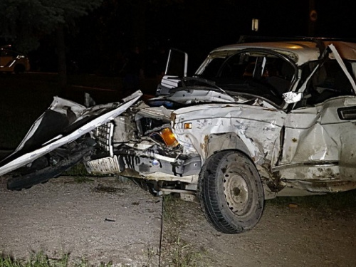 В Мариуполе ГСЧС предотвратили взрыв после тройного ДТП (ФОТОРЕПОРТАЖ)