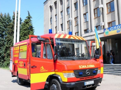 Украинская диаспора Люксембурга подарила Славянску реанимобиль