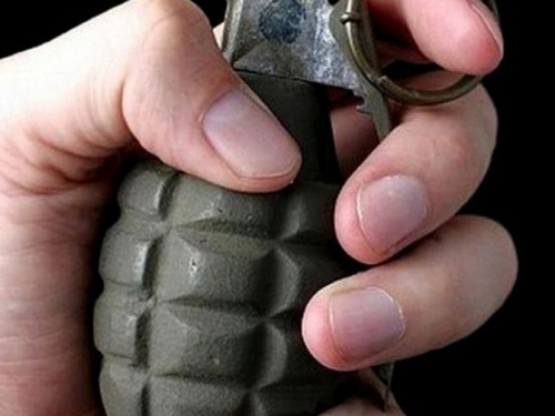 Под Мариуполем мужчине оторвало руку взрывом гранаты