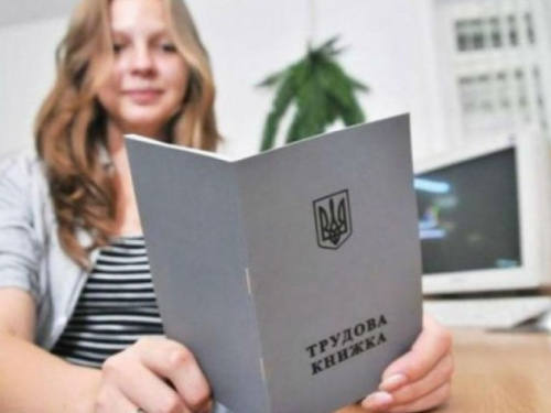 В Донецкой области более 600 переселенцам помогли устроиться на новом месте кейс-менеджеры
