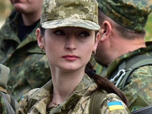 В преддверии 8 Марта женщины-полицейские проведут под Мариуполем соревнования