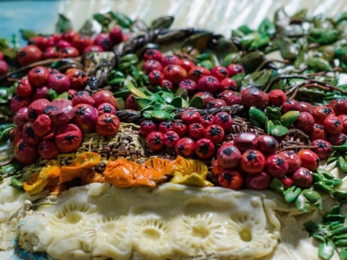 Мариупольские дети создали пластилиновый мир: пейзажи, скульптуры и натюрморты (ФОТО)