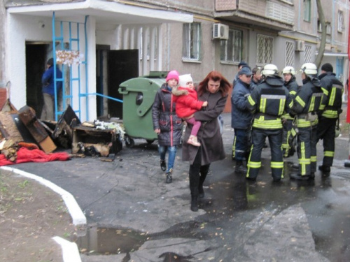 В Мариуполе мужчина в одиночку боролся с огнем (ФОТО)