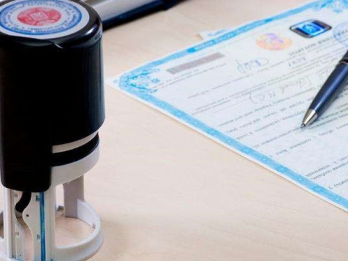 В Мариуполе нотариус оформлял «липовые» сделки по оформлению недвижимости, захваченной в Донецке