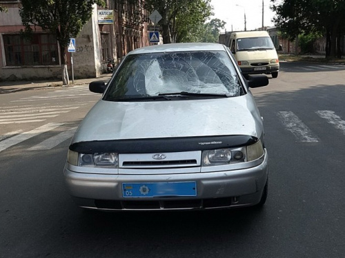 В Мариуполе полицейский автомобиль сбил ребенка на велосипеде (ФОТО)