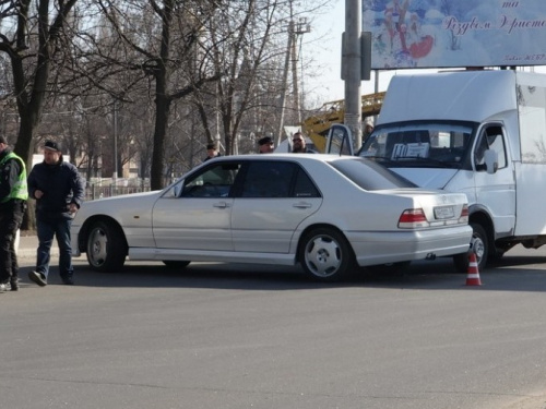 В Мариуполе произошло ДТП с участием маршрутки и 