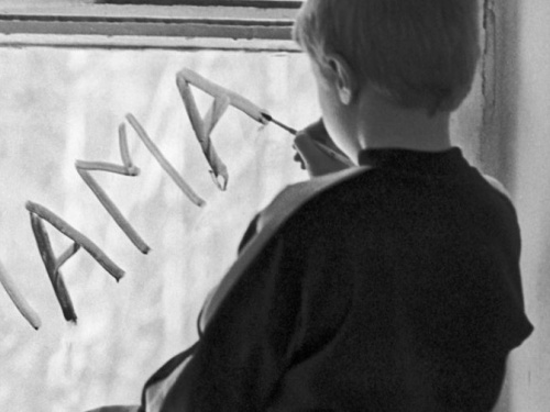 В Мариуполе с начала года усыновлены 19 детей