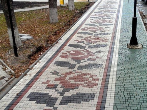 В Мариуполе тротуары будут делать из плитки 