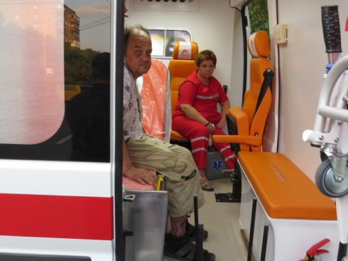 В Мариуполе заработал вип сервис для пьяных граждан (ФОТО+ВИДЕО)