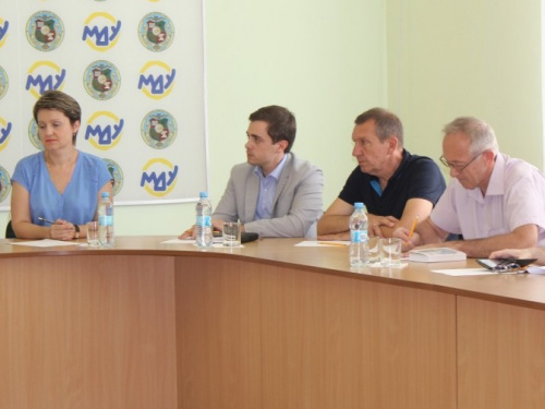 В мариупольском университете шанс поступить на бюджет увеличился втрое