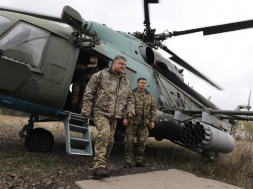 В зоне АТО встретились президент и военные шестой волны мобилизации