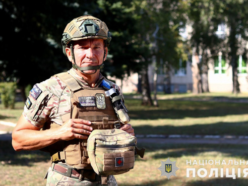 Втратив 21 кг в полоні: історія поліцейського з Маріуполя, який повернувся служити на Донеччину