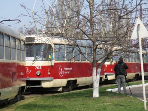 В Мариуполе трамваи временно меняют маршрут