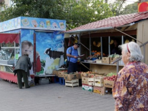 Мариупольцев призывают не поощрять стихийную торговлю