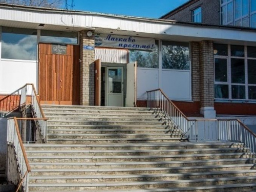 В мариупольской школе после реконструкции сможет обучаться до 1000 детей (ФОТО)