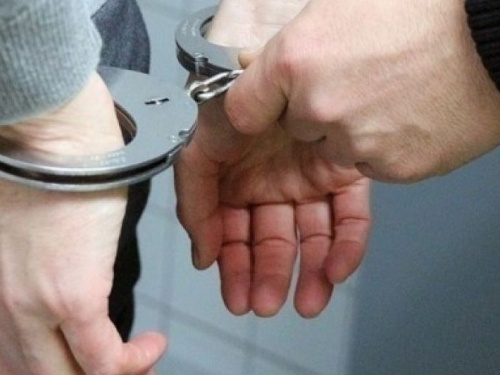 Мариупольский суд избрал меру пресечения водителю, который бросил машину с мертвым пассажиром