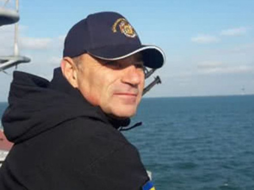Глава ВМС Украины предложил себя в обмен на задержанных РФ моряков, двигавшихся в Мариуполь