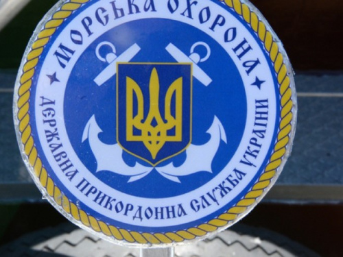 Мариупольских пограничников поздравили с праздником и передали отремонтированный катер (ФОТО)