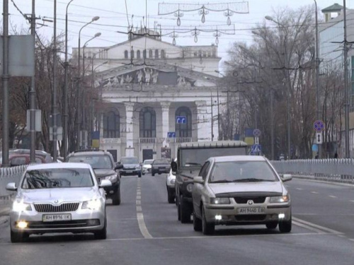 В Мариуполе за год отремонтировано более 12 километров дорог (ВИДЕО)