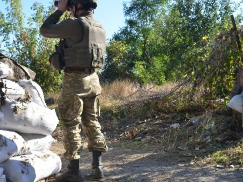 Под Мариуполем боевики обстреляли Широкино и Водяное