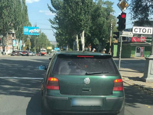 В Мариуполе женщина сбила на переходе подростка и сбежала (ФОТО)