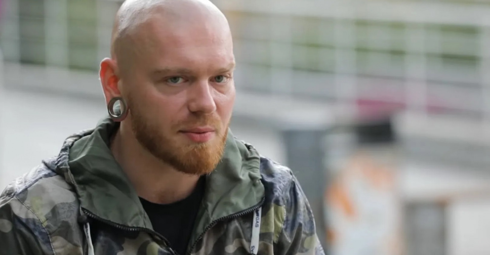 Співак Олександр Кривошапко розповів, як його рідні евакуювалися із Маріуполя