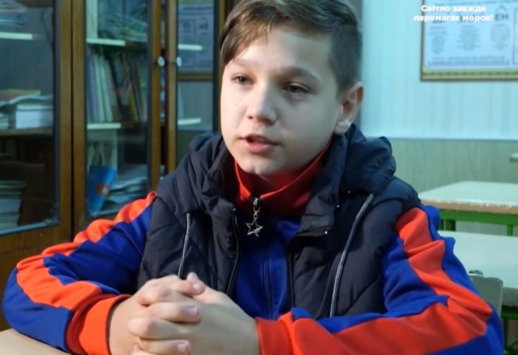 Вражаюча історія бабусі, яка рятувала пораненого онука з Маріуполя