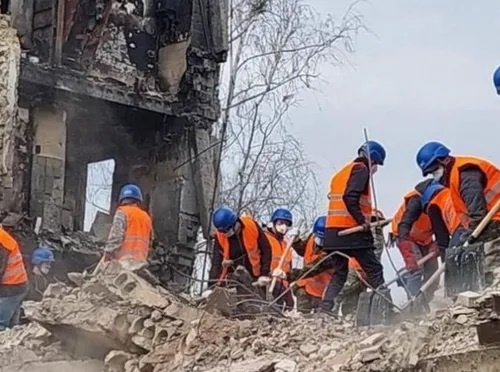 Безробітних українців залучатимуть до Армії відновлення