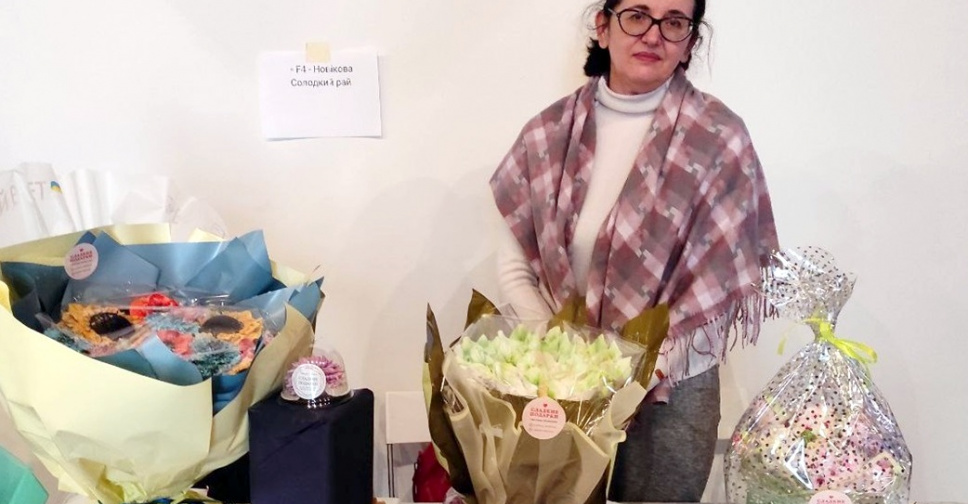 Зефірна флористика з Маріуполя взяла участь у фестивалі релокованих бізнесів у Дніпрі