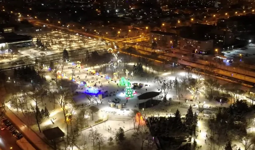 У мережі згадали, як виглядав Маріуполь перед зимовими святами-2022
