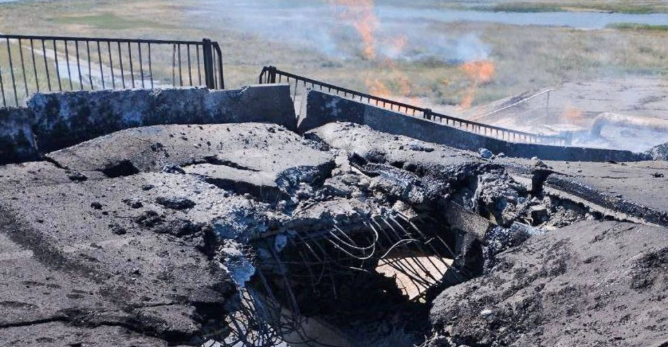 Гарячий сезон у Криму - окупанти заявили про атаку на два мости 