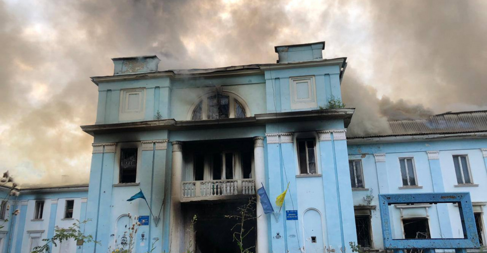 Окупанти знищили Палац культури в Часовому Ярі, де місцеві отримували гуманітарку