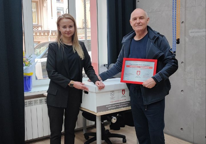 Добровільно полетів в окупований Маріуполь – історія хірурга Євгена Герасименка