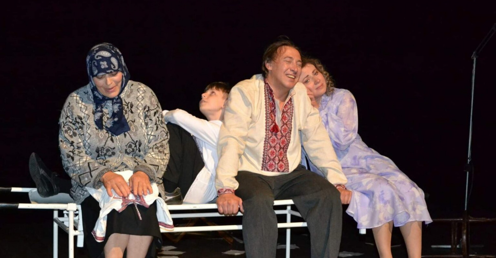 Як актори Драмтеатру в Маріуполі вижили, вибралися з окупації та відновили роботу в Ужгороді