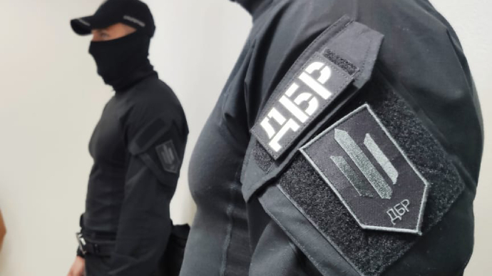 В Україні розслідують більше 100 кримінальних проваджень щодо зловживань воєнкомів