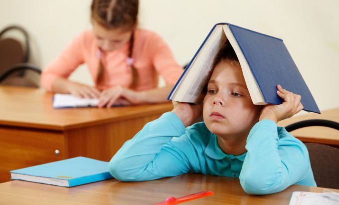 Співають гімн росії та святкують «день днр» - окупанти знущаються над дітьми у Маріуполі