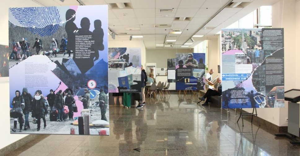 У Києві відкрили виставку Маріуполь. Фільтрація #Наживо