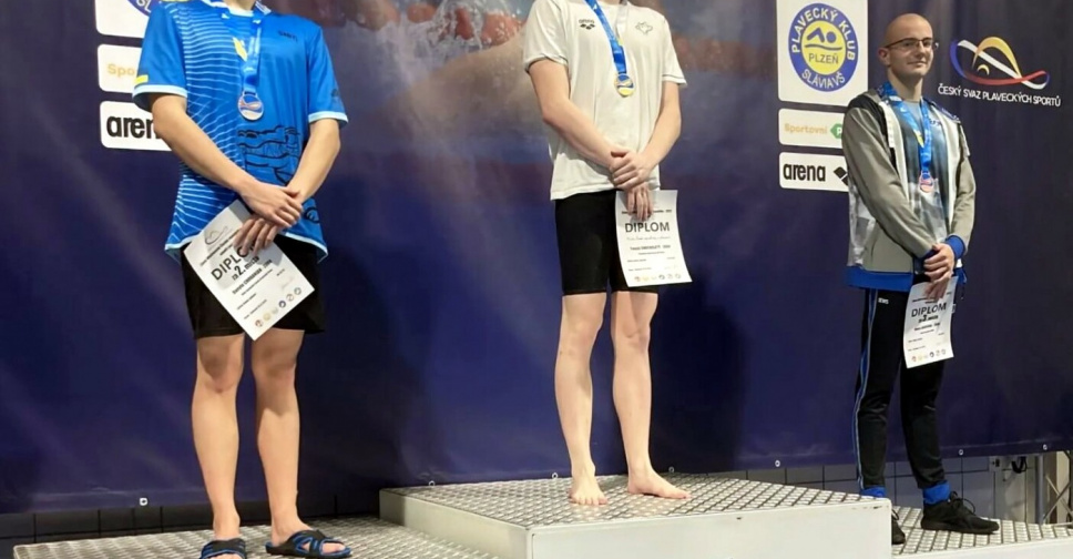 Маріуполець зробив хет-трик на чемпіонаті Чехії з плавання