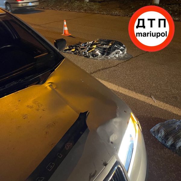 В Мариуполе на скорости автомобиль сбил пожилую женщину 