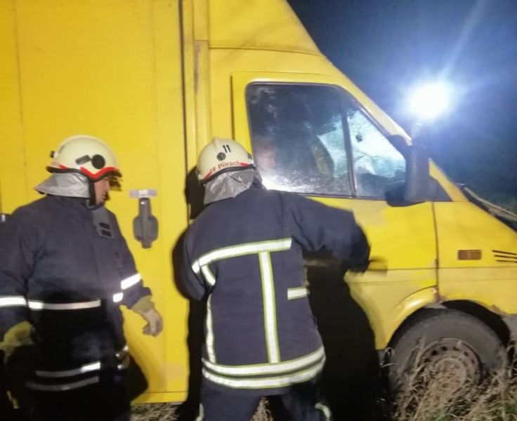 ДТП на мариупольском направлении: маршрутка столкнулась с грузовиком – четверо травмированы