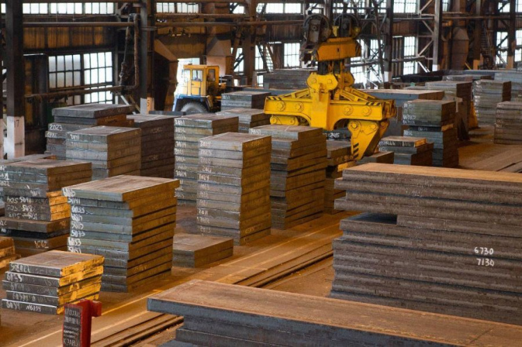 На «Азовстали» контроль качества металла и исправности оборудования – в приоритете (ФОТО)